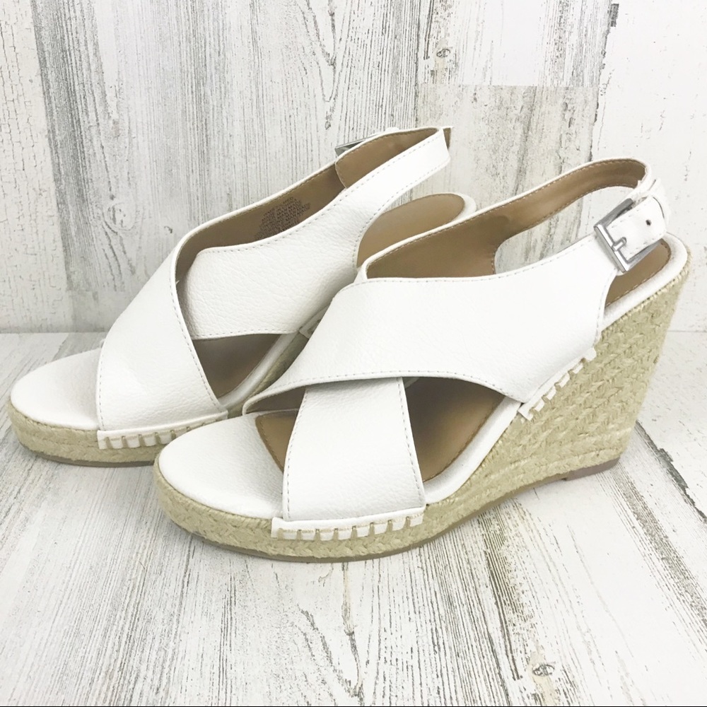 Apt. 9 White Wedge Shoes Sandals 7.5